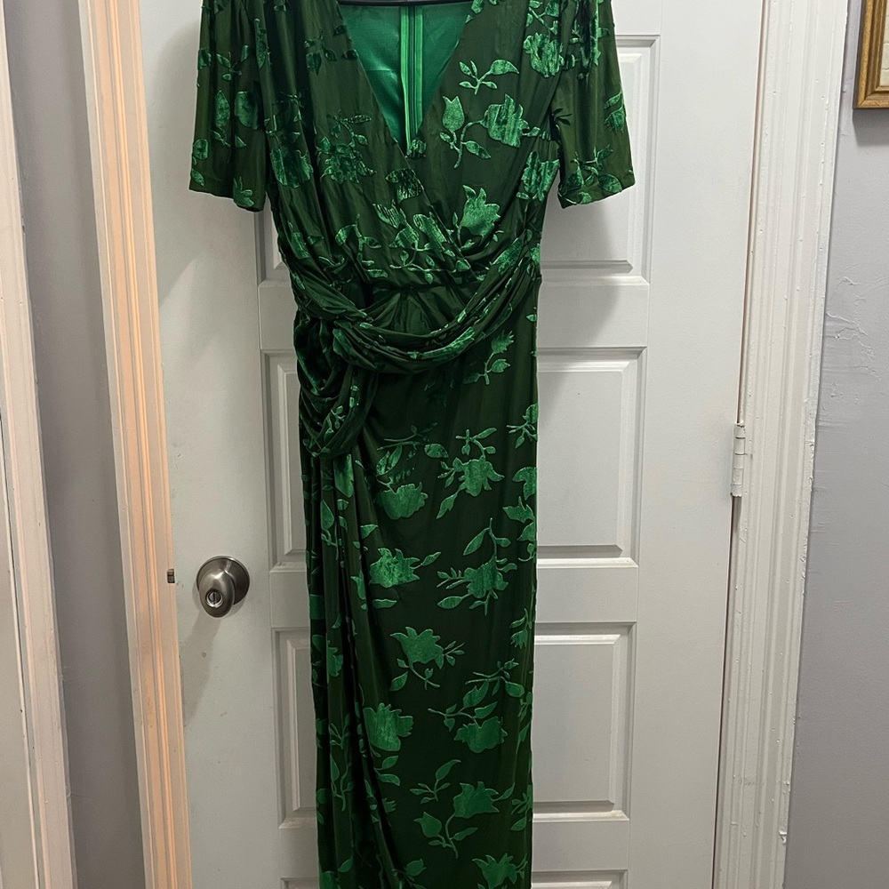 Formal Cocktail Green Floral Dress with Zipper in Back and Split on side.
